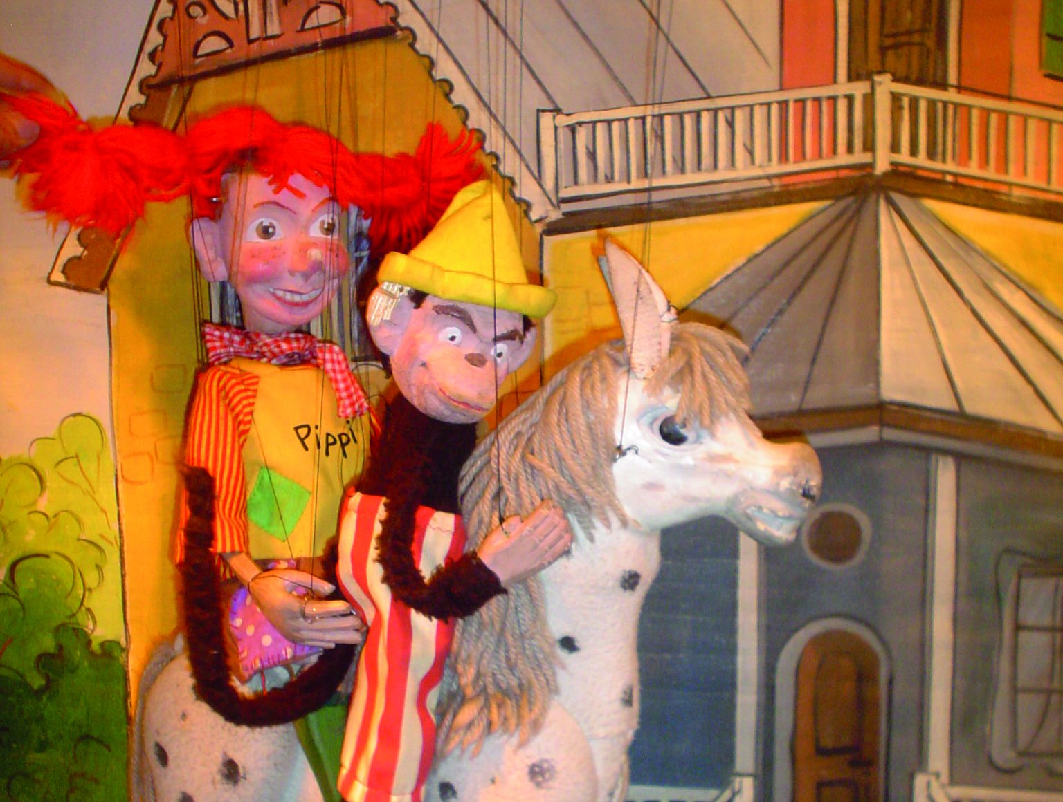 „Pippi Langstrumpf in der Villa Kunterbunt“ | Cinderellas & Strombolis Marionettentheater