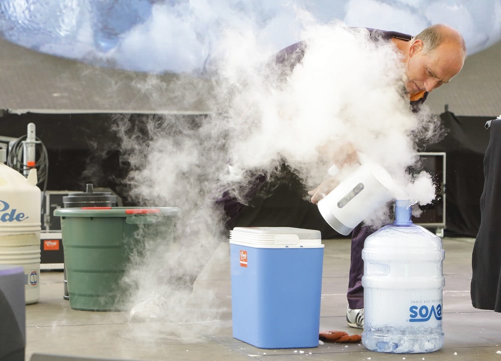 Auf Tuchfühlung mit der Wissenschaft